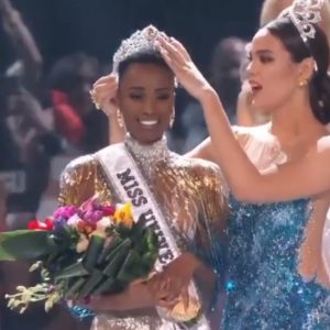 Miss Universo 2019, vince la sudafricana Zozibini Tunzi
