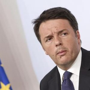 Banca Popolare di Bari, Renzi: "Il governo per me non cade"
