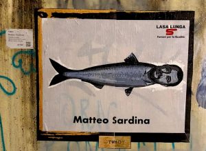 Matteo Salvini diventa Sardina: l'opera dello street artist TvBoy