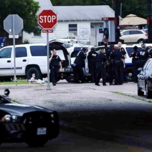 Texas, sparatoria vicino Houston sul set di un video rap: almeno 2 morti e 9 feriti