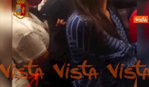 Milano, arrestata banda di rom. Rubavano in metropolitana: "L'Italia è un Paese di handicappati" VIDEO