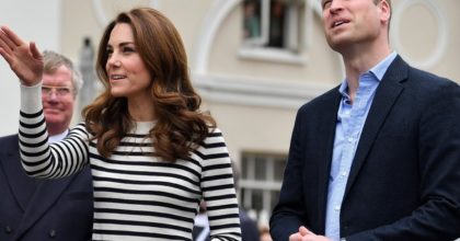 Kate Middleton e William verso il divorzio? Il dettaglio: lei sparisce dalla foto di Natale