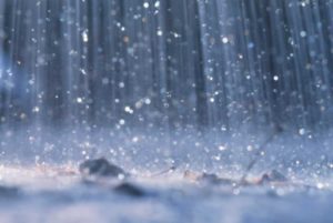 Previsioni meteo Italia: torna la pioggia nel weekend. Buona notizia contro lo smog