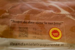 Prosciutto di San Daniele Dop, nuove norme su stagionatura, sale e alimentazione dei suini