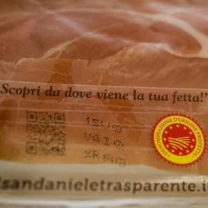 Prosciutto di San Daniele Dop, nuove norme su stagionatura, sale e alimentazione dei suini