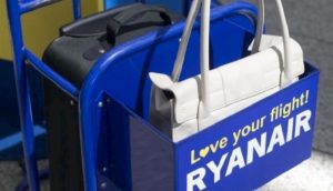 Ryanair aumenta ancora il prezzo dei trolley: fino a 15,40€ in più per portarlo a bordo