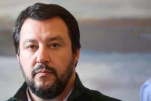 Matteo Salvini a Fabio Volo: "Mentre io inseguivo i Casamonica, lui inseguiva i quattrini"