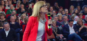 Selvaggia Lucarelli attaccata dal pubblico: Sei come Tina Cipollari 