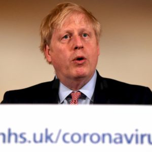 Coronavirus, Boris Johnson ai britannici: "Alcuni vostri cari moriranno"
