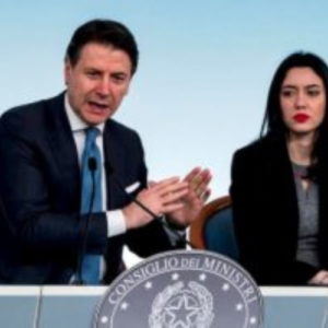 Effetto coronavirus, Lucia Azzolina: sono il Ministro, archivia Fedeli-Boldrini