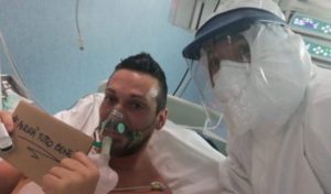Coronavirus, Gianni Zampino: "Ha ucciso mio padre e stravolto la mia vita. State a casa, non è un gioco” VIDEO