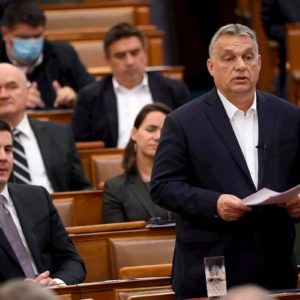 Coronavirus, in Ungheria pieni poteri al premier Orban