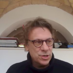Nicola Porro a Stasera Italia: "Ho il coronavirus, eppure per 15 giorni ho fatto vita solitaria. Non so come l'ho beccato" VIDEO