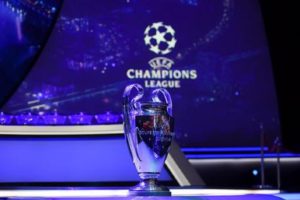 Coronavirus, l'Uefa si arrende: chiude calcio europeo e molla i soldi