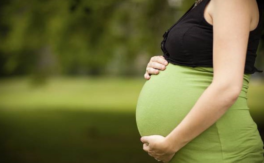 Coronavirus e gravidanza: avremo un boom di nascite o un calo drastico fra 9 mesi?
