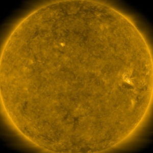 Macchia solare fotografata svela risveglio del Sole: verso massima attività