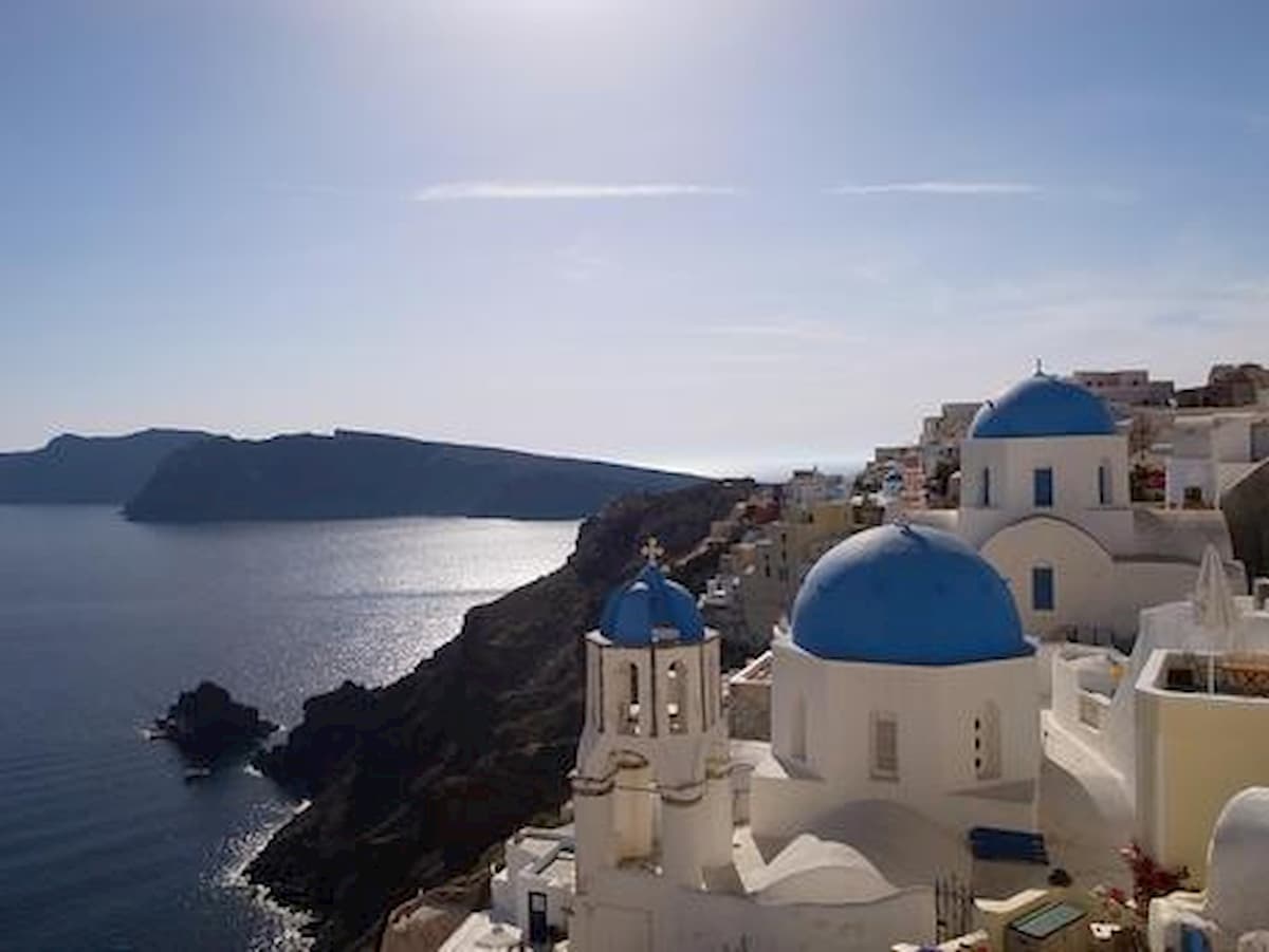 La Grecia apre ai turisti italiani: ma fino a luglio quarantena obbligata per chi arriva dal Nord