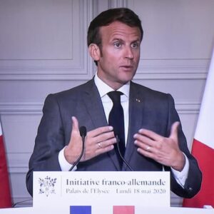 Francia, Macron non ha più la maggioranza assoluta dei seggi. 7 dei suoi nel nuovo gruppo verde