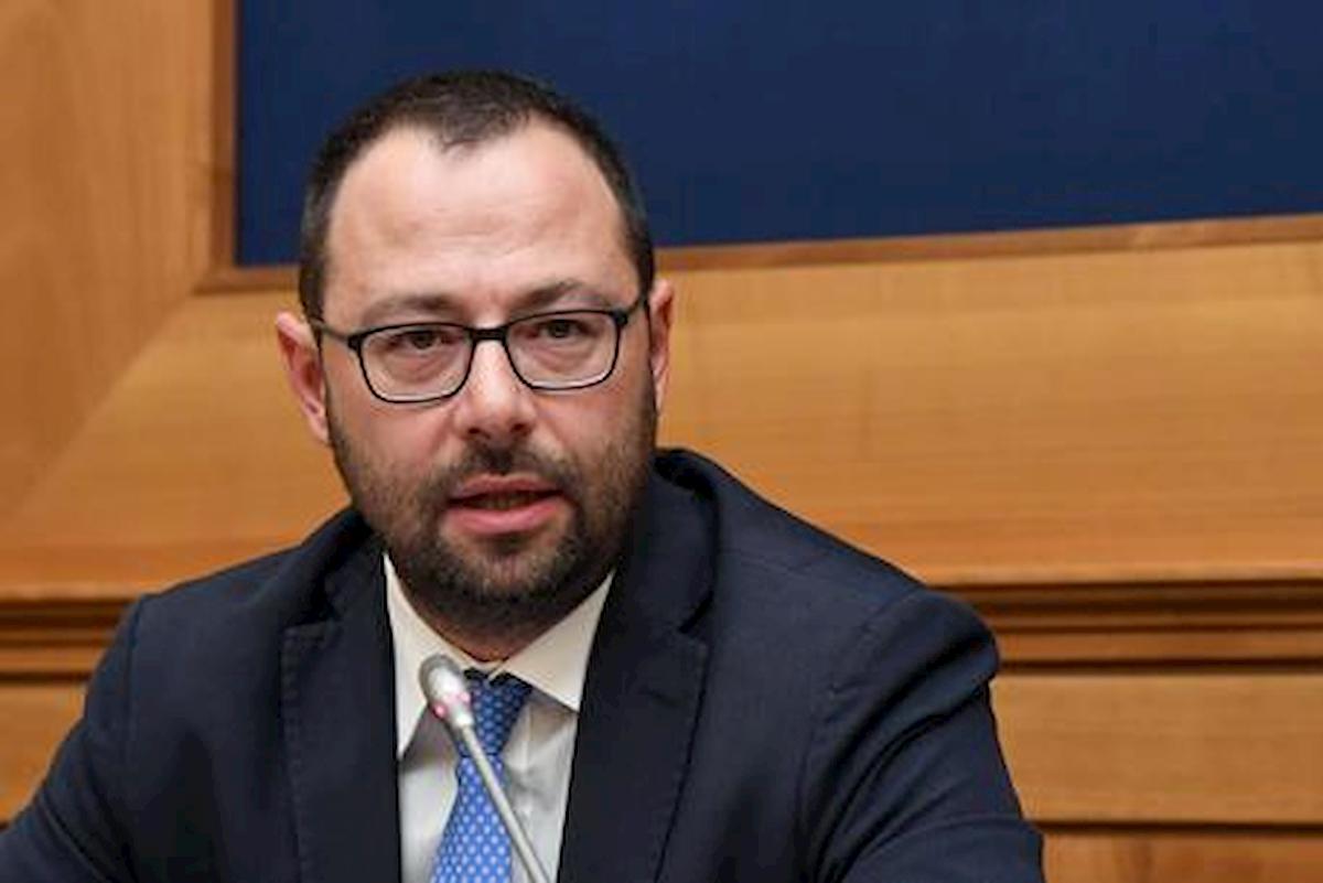 Concorsone all'italiana: il ministro Patuanelli chiede 153 mld di incentivi, sgravi, bonus