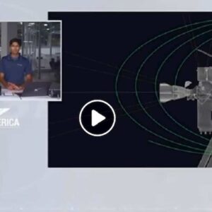 SpaceX, Crew Dragon di Elen Musk arriva all'Iss: VIDEO aggancio in diretta