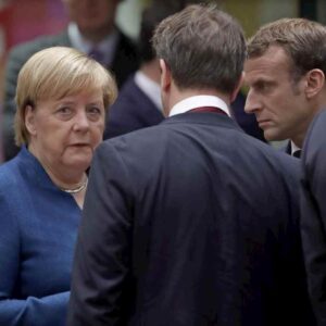 Coronavirus, la lettera di Merkel e Macron alla Ue: "Prepariamoci a prossima pandemia"