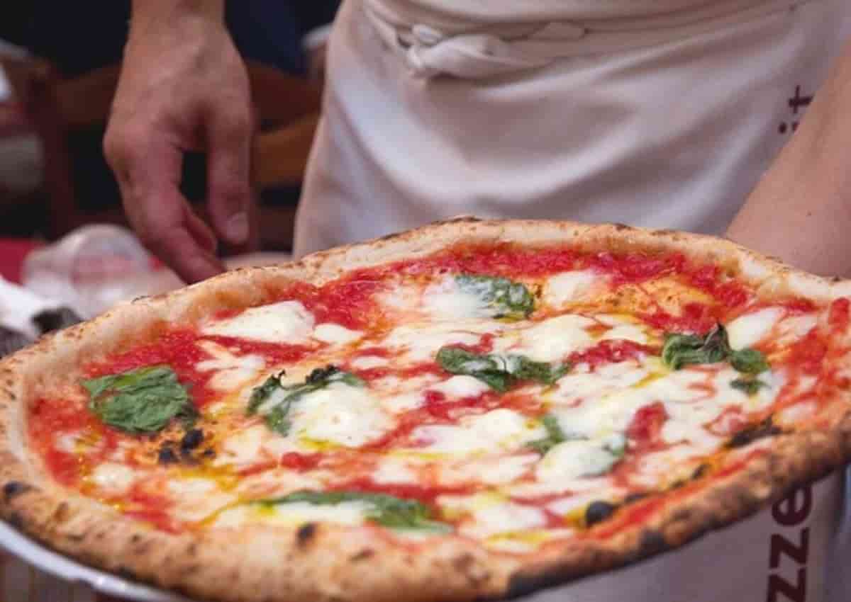 Pizza E Birra Valgon Piu Di Liceo E Tampone Firmato Bonaccini Toti