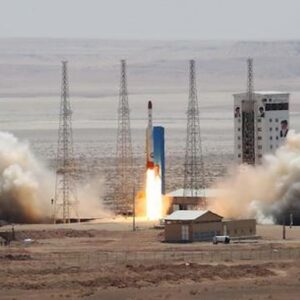 Iran presenta due nuovi prototipi di missili balistici