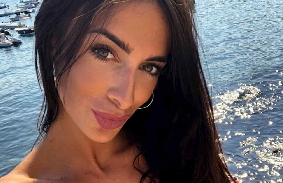 Alessia Messina lascia Balotelli via social: "Scusatemi se pensavo di essere fidanzata"