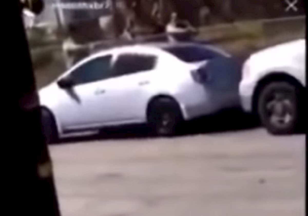 Los Angeles, afroamericano fermato in bici e ucciso dalla Polizia VIDEO
