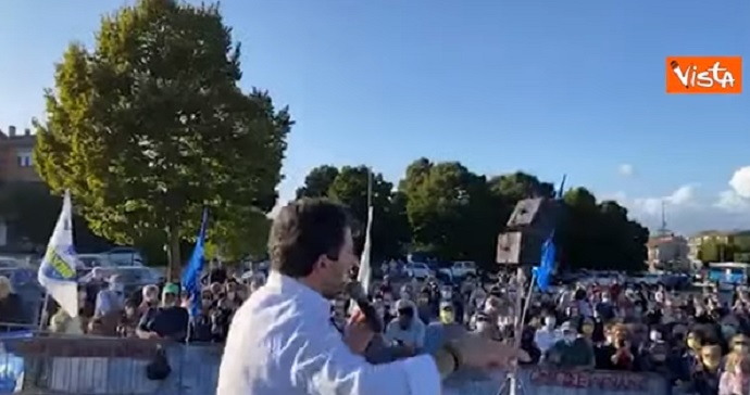 Salvini: "La giustizia non funziona? Per me aprono il tribunale di sabato mattina" VIDEO