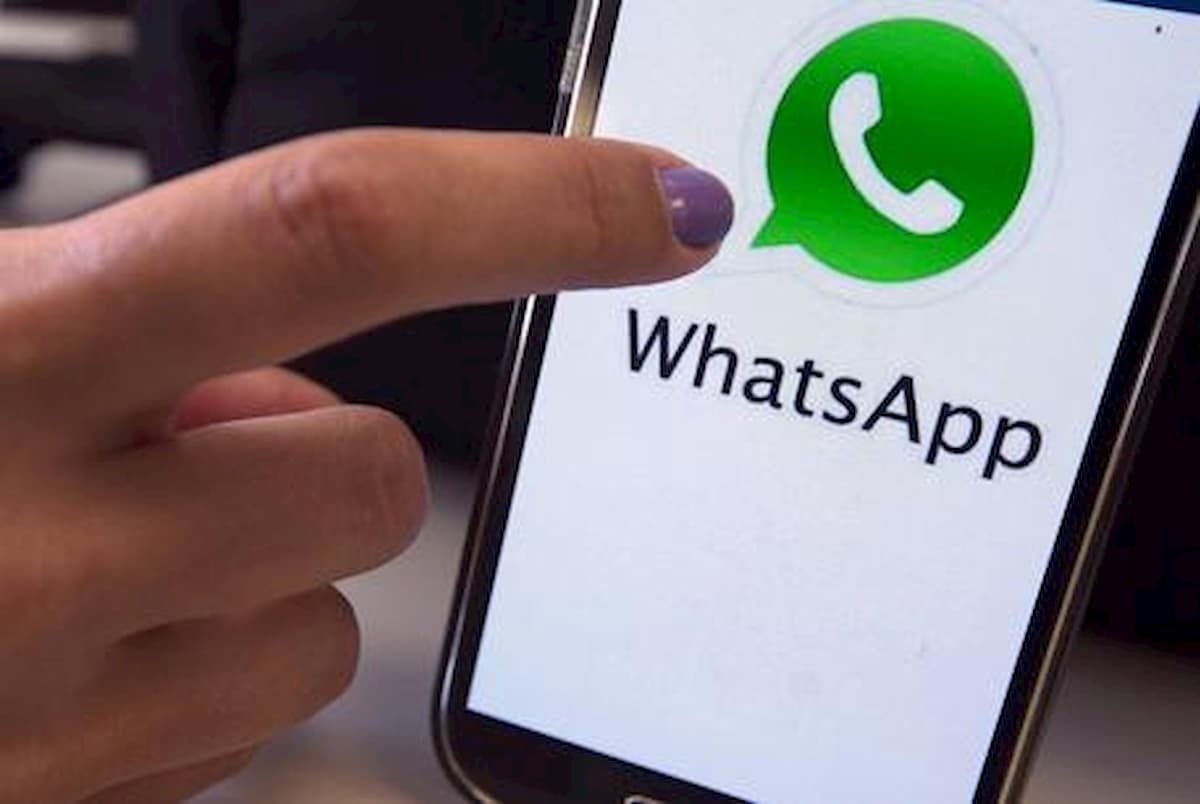 WhatsApp nel 2021 smetterà di funzionare su alcuni smartphone iPhone e Samsung: ecco quali