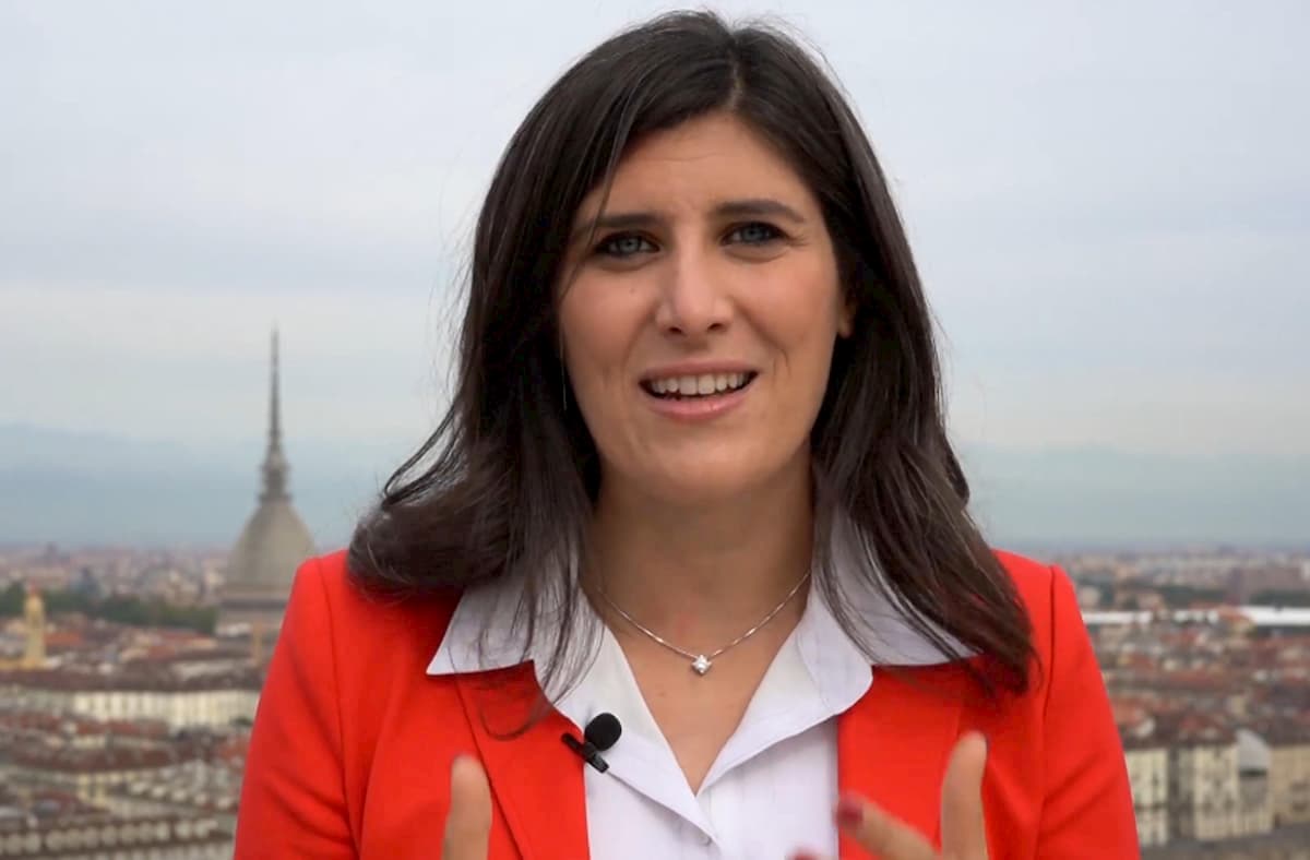 Chiara Appendino non si ricandida a sindaco di Torino: l'annuncio con un video su Facebook