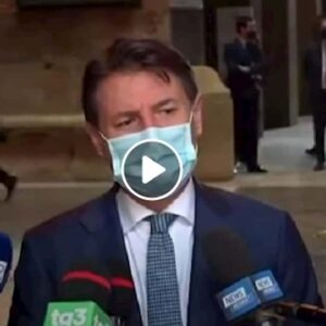 Il premier Conte al giornalista che lo interrompe a Taranto: "Ora parlo io" VIDEO