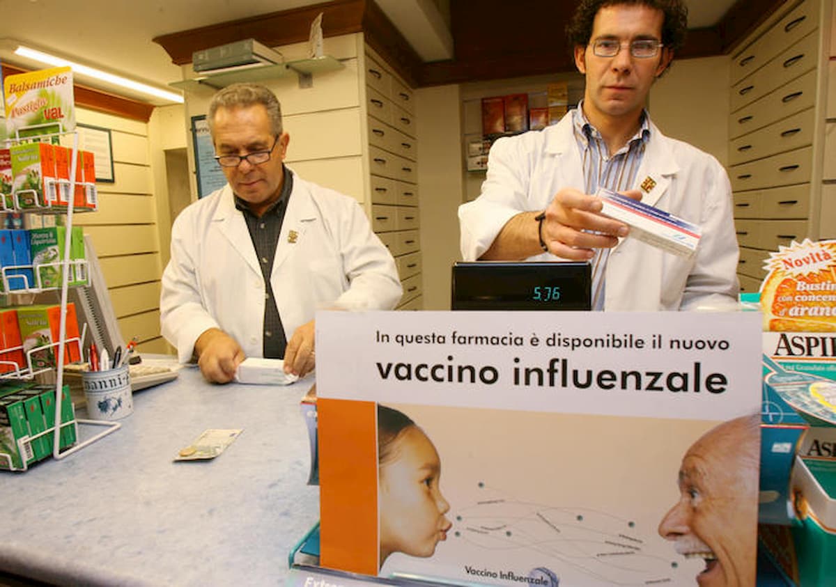 Vaccino influenza, disfatta vergognosa. Governo e Regioni chiedano (almeno) scusa