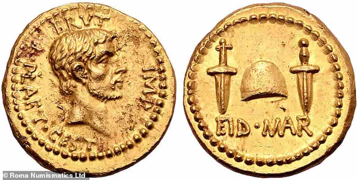 Moneta d'oro romana giulio cesare