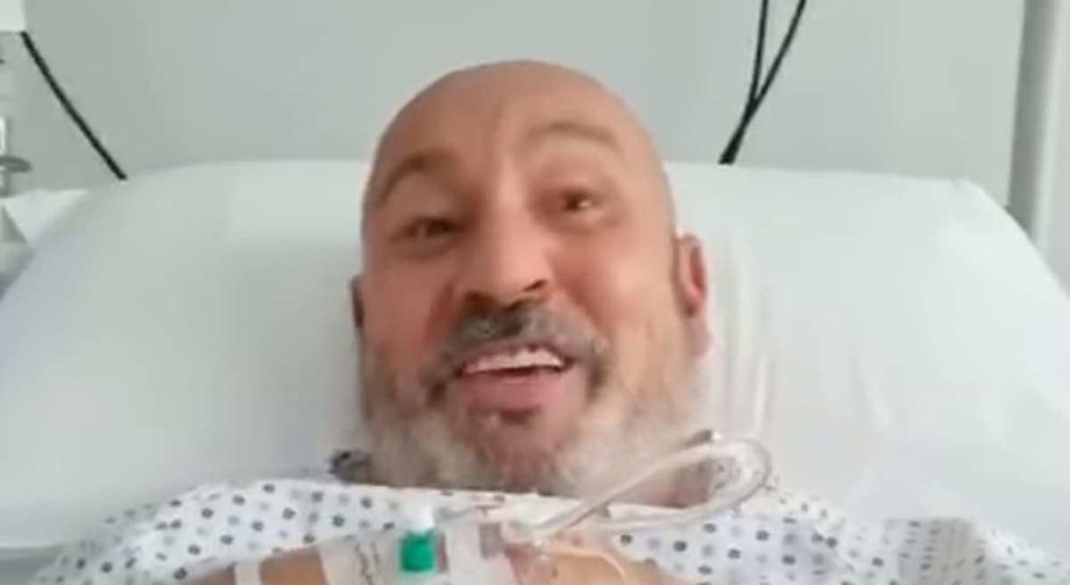 Maurizio Battista ricoverato in ospedale
