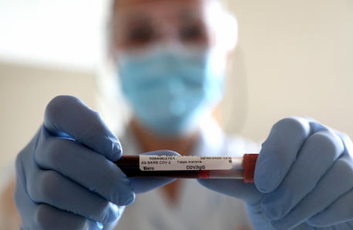 Coronavirus, il bollettino del 27 gennaio: balzo nuovi casi 15.204, 467 morti, tasso sale 5%