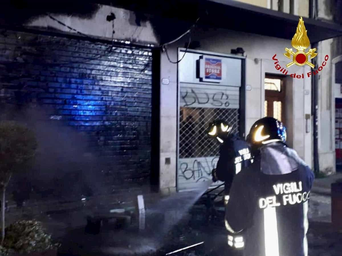 Padova, due storici bar del centro distrutti da due incendi dolosi distinti