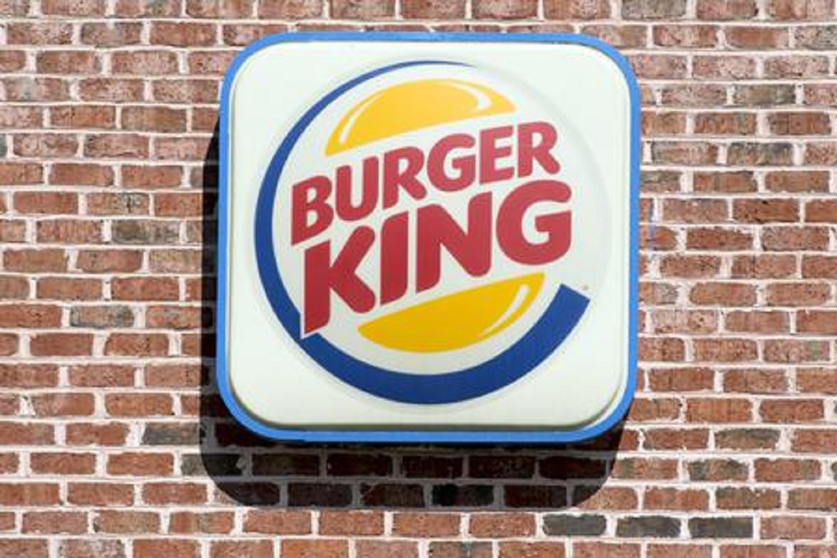 Burger King e il messaggio per salvare il settore: "Ordinate anche da McDonald's"