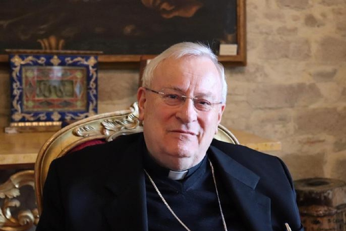 Bassetti, il cardinale positivo al coronavirus trasferito in terapia intensiva