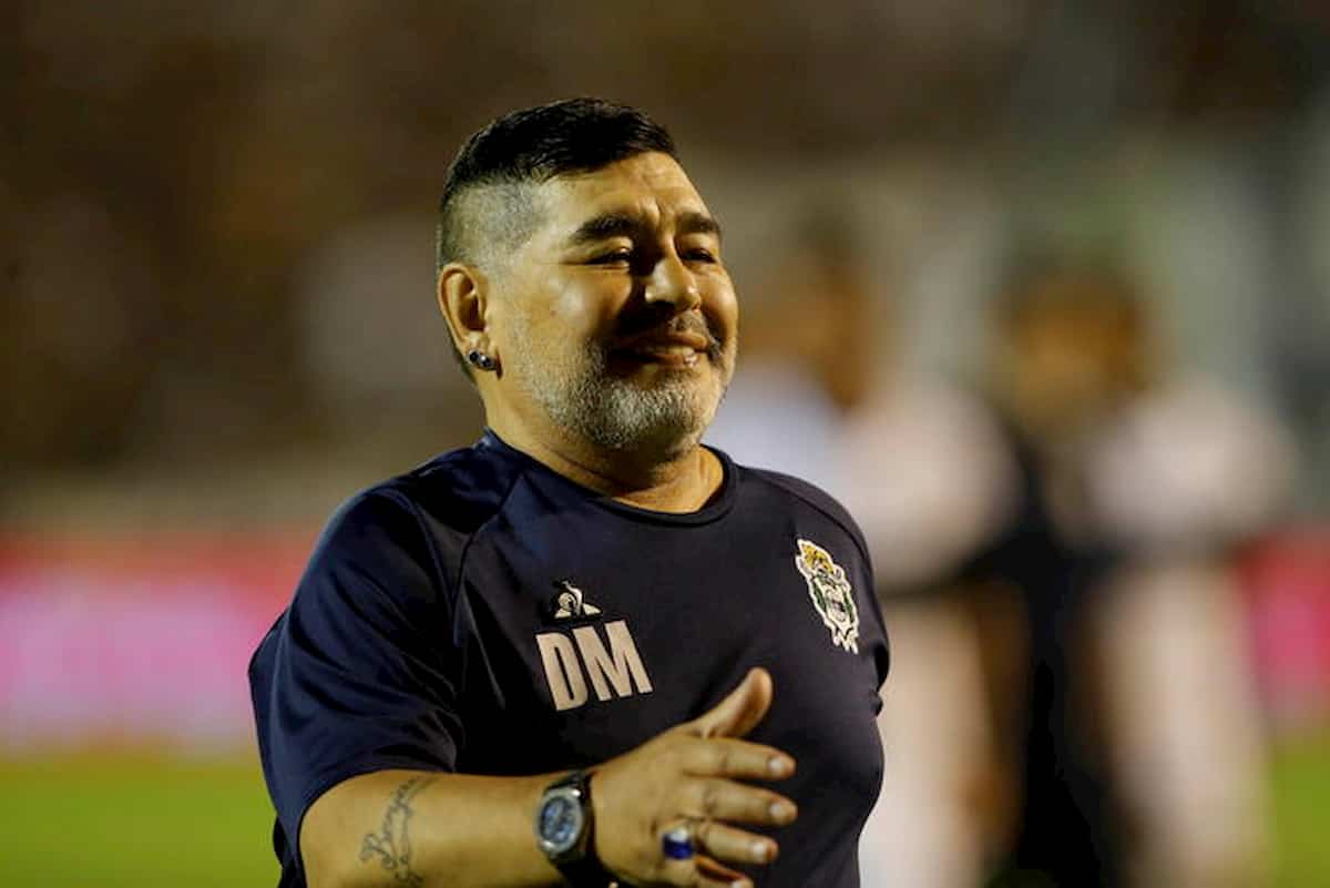 Diego Armando Maradona operato al cervello: aveva un ematoma subdurale dopo una caduta in casa