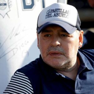 Maradona morto per insufficienza cardiaca. Sarà sepolto con i genitori a Bella Vista
