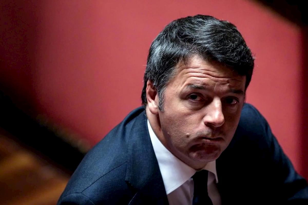 Matteo Renzi: "Rocco Casalino? Non l'ho bloccato su WhatsApp". E mostra la chat prova...