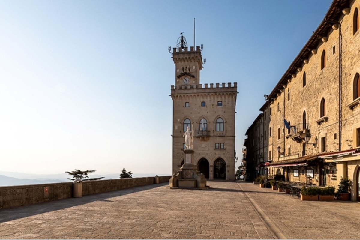 Coronavirus, esodo nel weekend a San Marino dove bar, ristoranti e palestre restano aperti