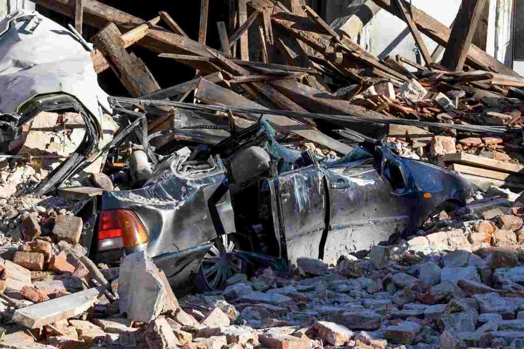 terremoto Croazia auto distrutta 