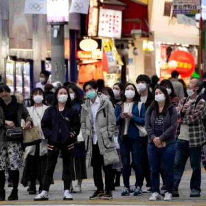 Giappone, picco di contagi Covid: ma i suicidi sono molti di più dei morti per Coronavirus