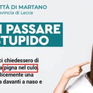 Lo spot del Comune di Martano (Lecce): "Indossa la mascherina, non è una pigna nel c..."