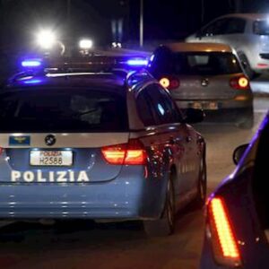 Milano, pusher in preda a allucinazioni chiama la polizia: "Vedo un'ombra...". Arrestato