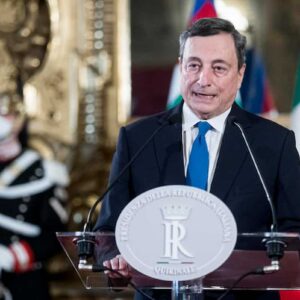 Draghi senza appello: è l'ultima occasione per l'Italia e i suoi tecnici gestiranno i miliardi del Recovery fund