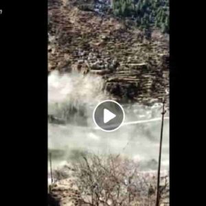 Himalaya: ghiacciaio frana e provoca esondazione di due fiumi in Uttarakhand VIDEO Morti e centinaia di dispersi